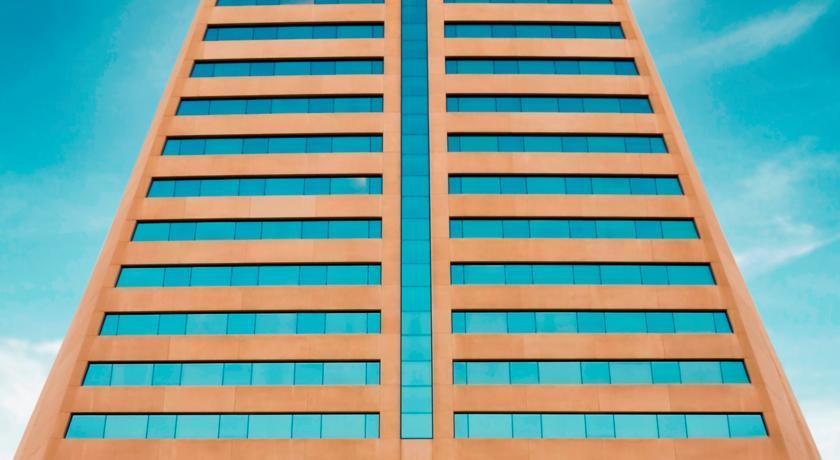 Swiss-Belhotel Sharjah Esterno foto